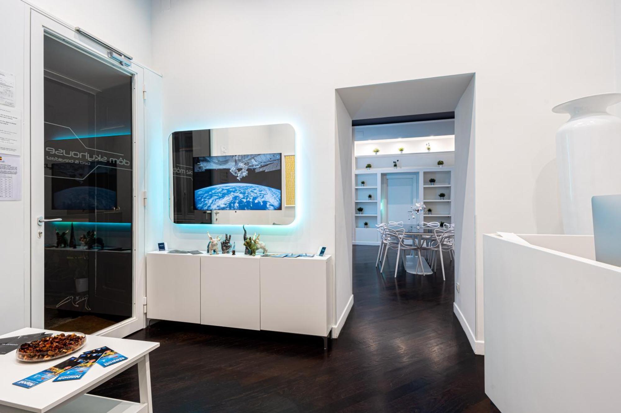 לינה וארוחת בוקר נאפולי Skyhouse Duomo מראה חיצוני תמונה