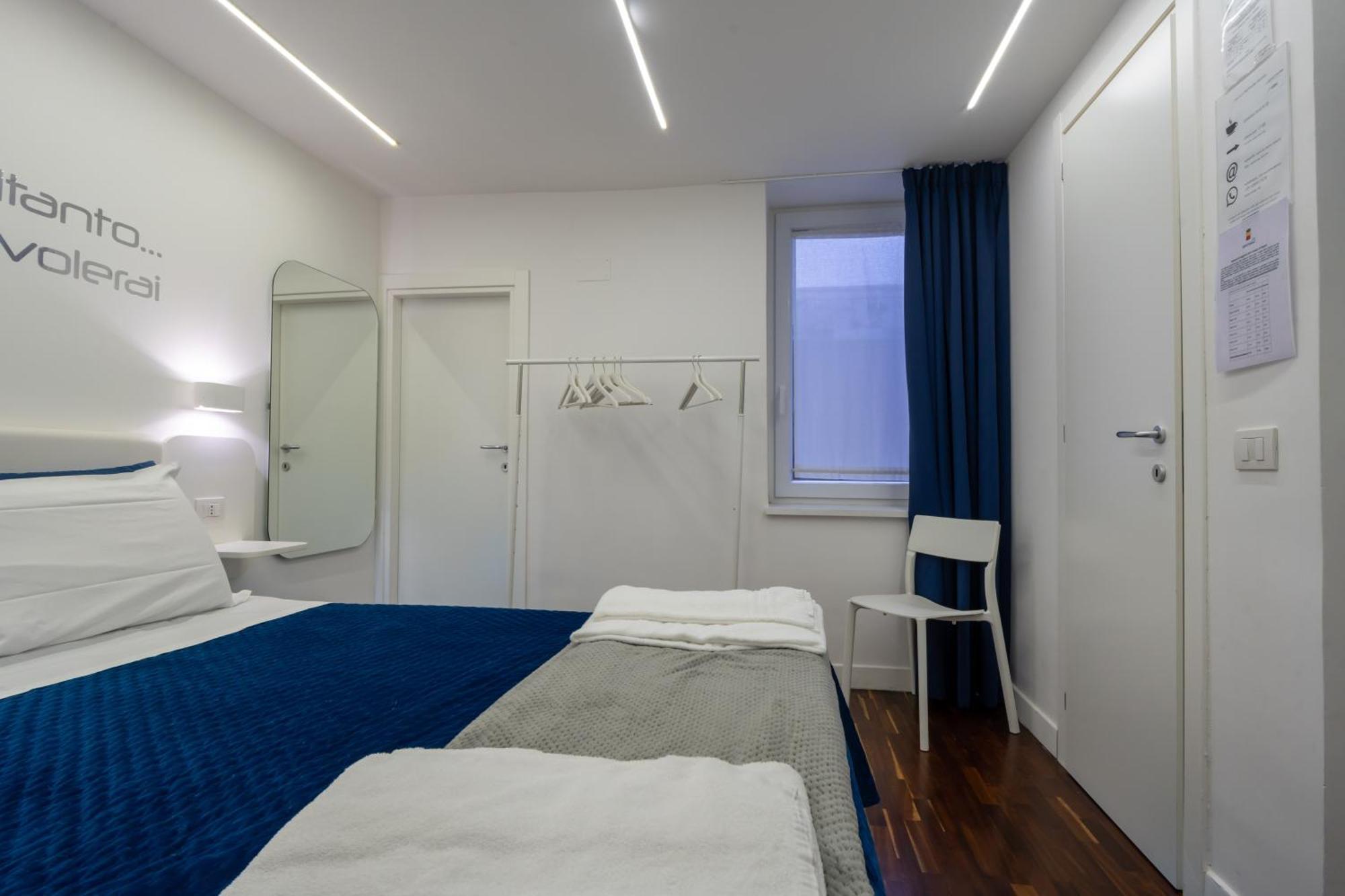 לינה וארוחת בוקר נאפולי Skyhouse Duomo מראה חיצוני תמונה