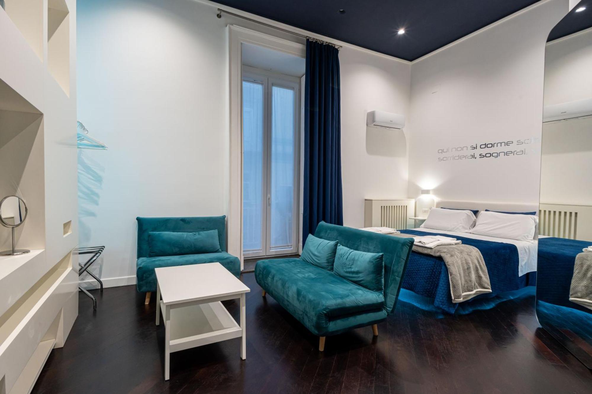 לינה וארוחת בוקר נאפולי Skyhouse Duomo מראה חיצוני תמונה